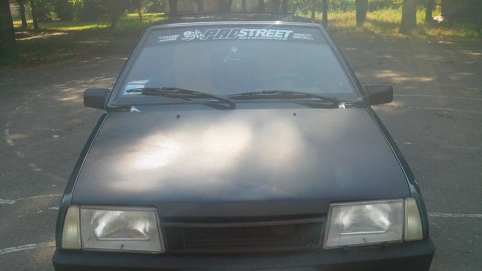 Lada 2109 dark green metallic 3