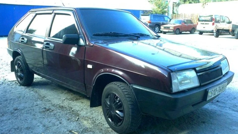 Lada 2109 Grenade 3