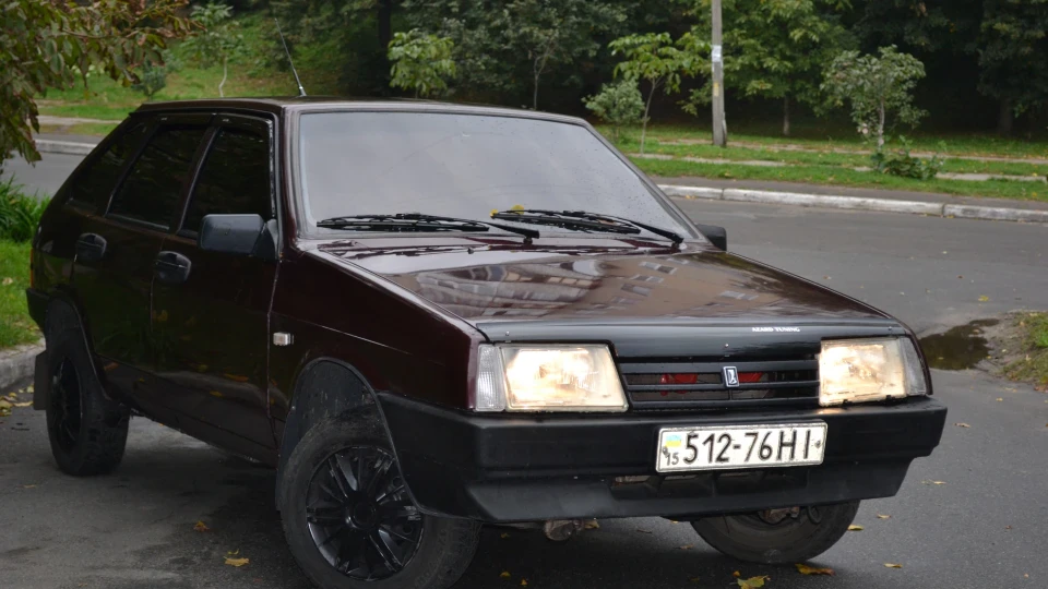 Lada 2109 Grenade 4