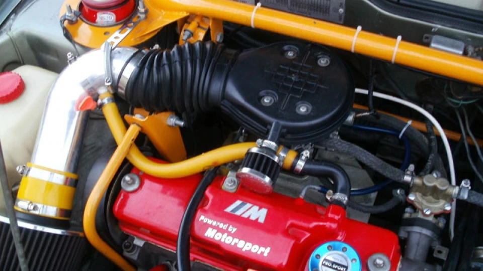 Lada 2109 красний 1,5 самолет
