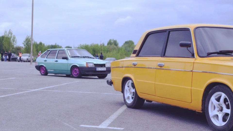 Lada 2109 Low 3