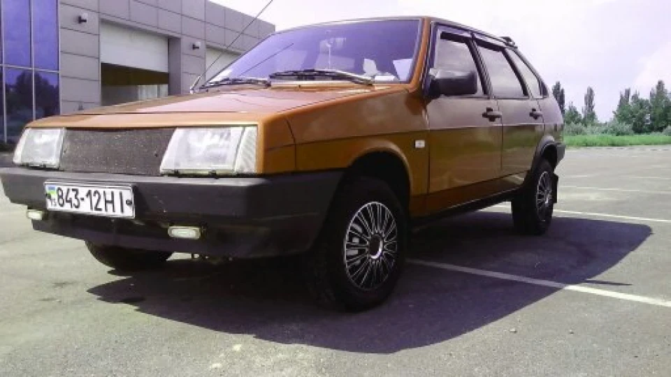 Lada 2109 rocket