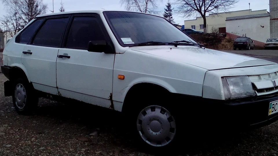 Lada 2109 РІВНИЙ КОРЧ