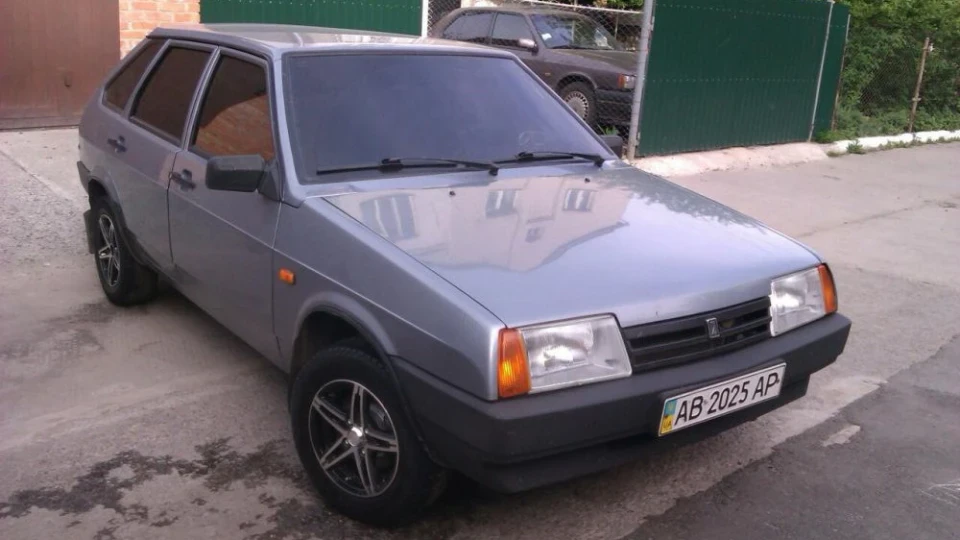 Лада 2109 Ваз 21093і 1.6