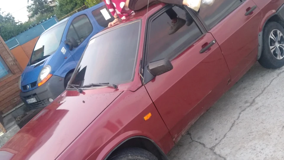 Lada 2109 Вишня-металик 5