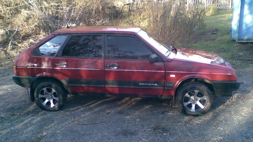 Lada 2109 Зубило червоне. 3