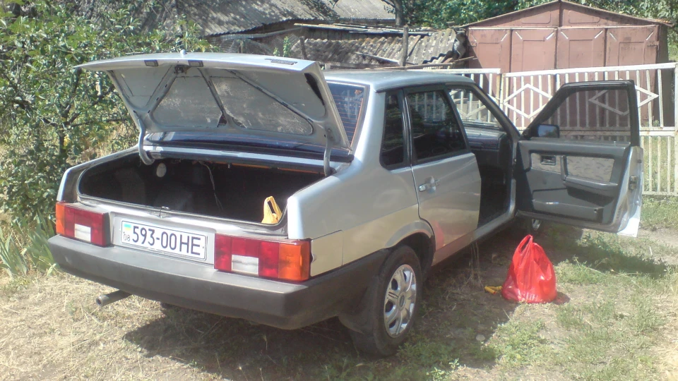 Lada 21099 5