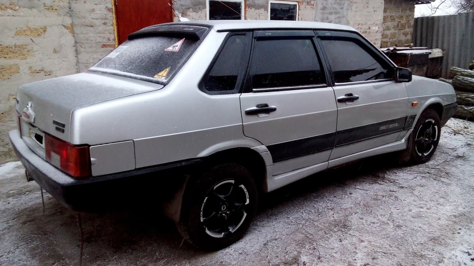 Lada 21099 3