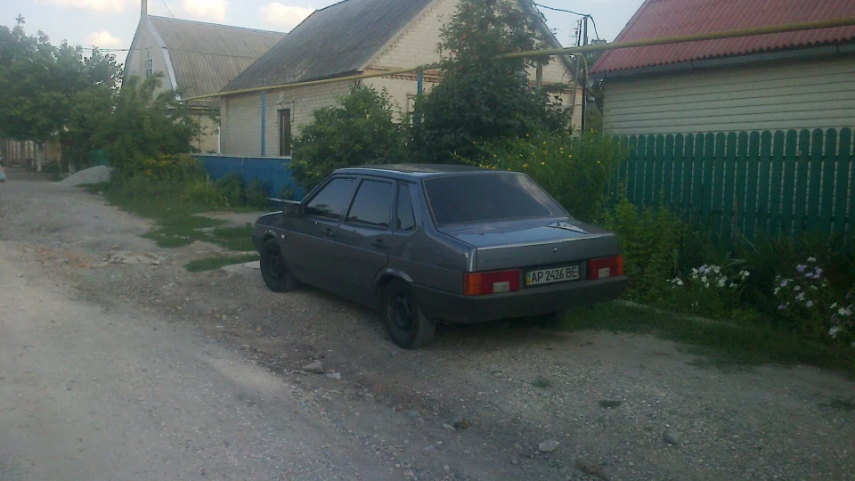 Lada 21099 2