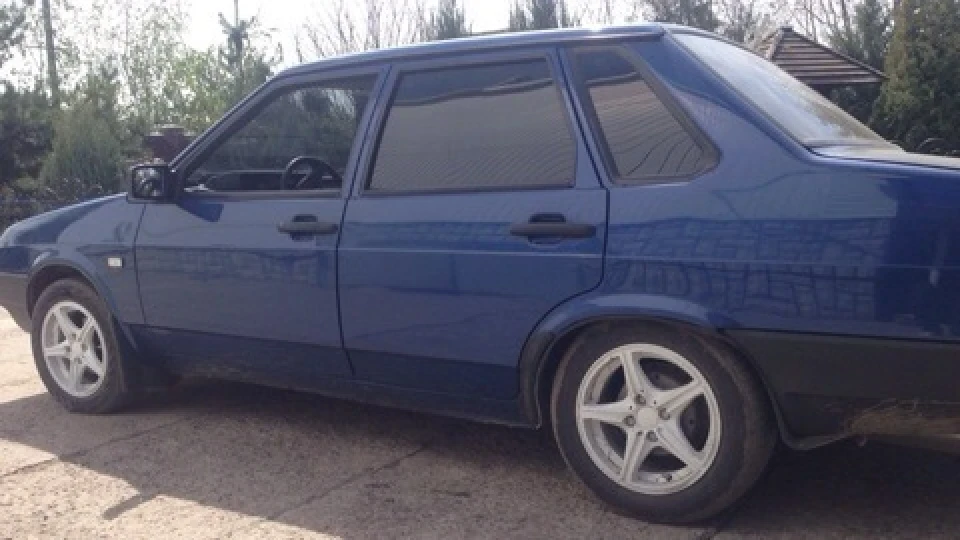 Lada 21099 2