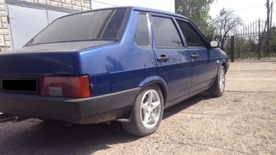 Lada 21099 3