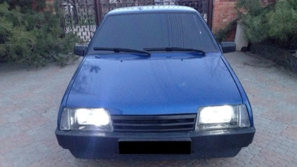 Lada 21099 4