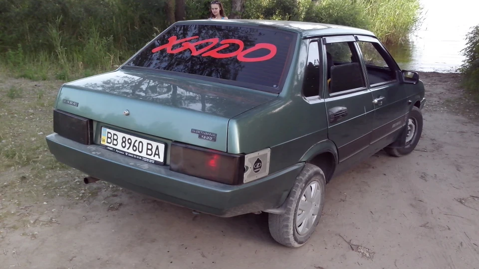 Lada 21099 4