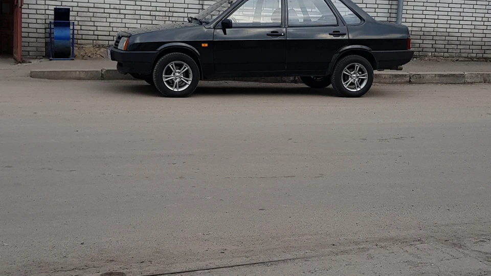 Lada 21099 2