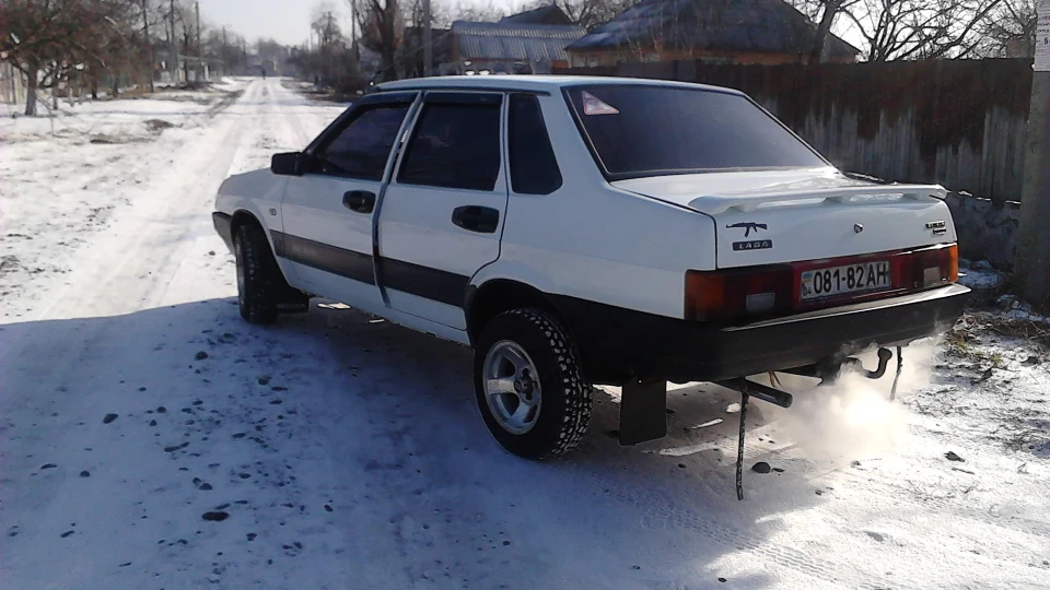 Lada 21099 2