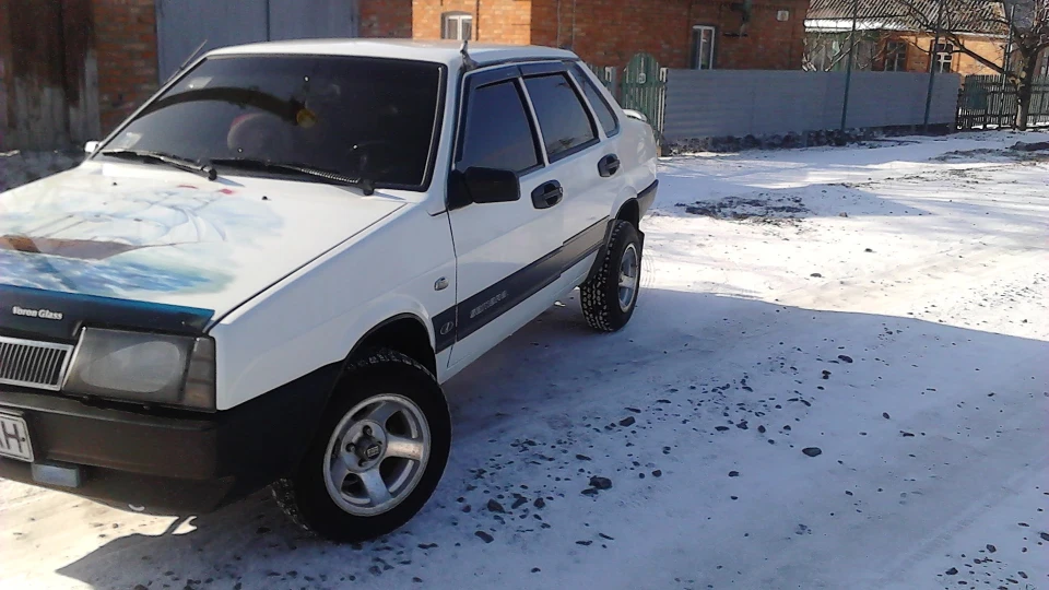 Lada 21099 3