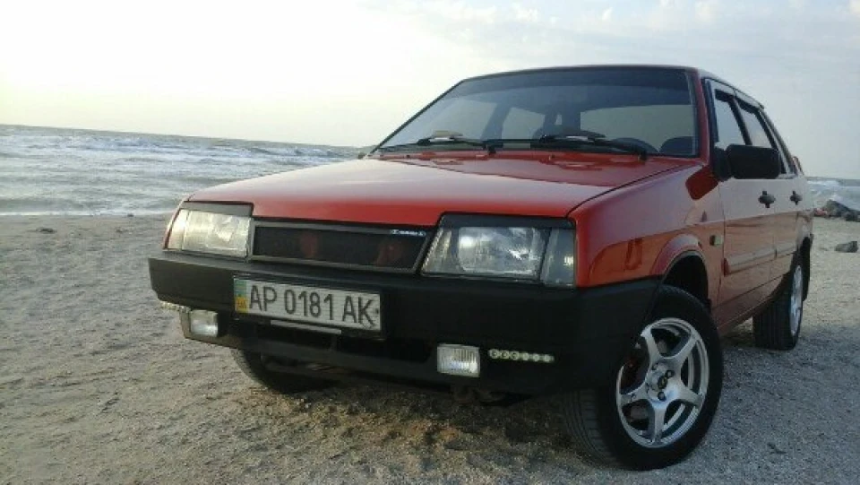 Lada 21099 4