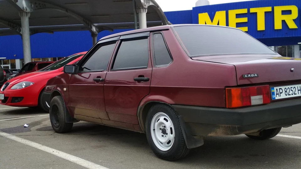 Lada 21099 2
