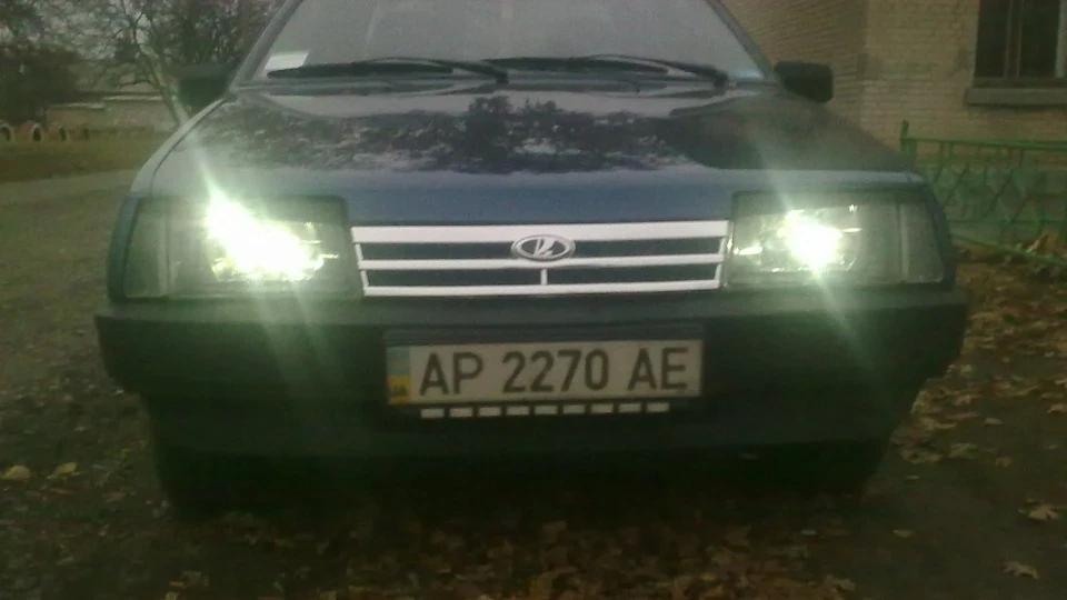 Lada 21099 4