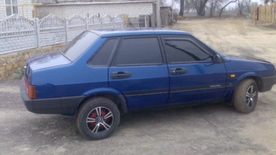 Lada 21099 2