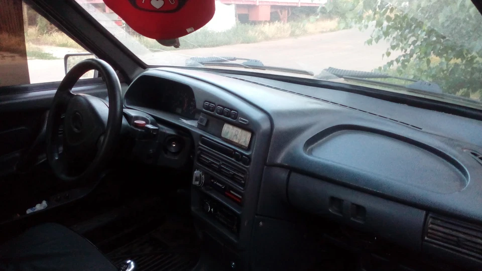 Lada 21099 2
