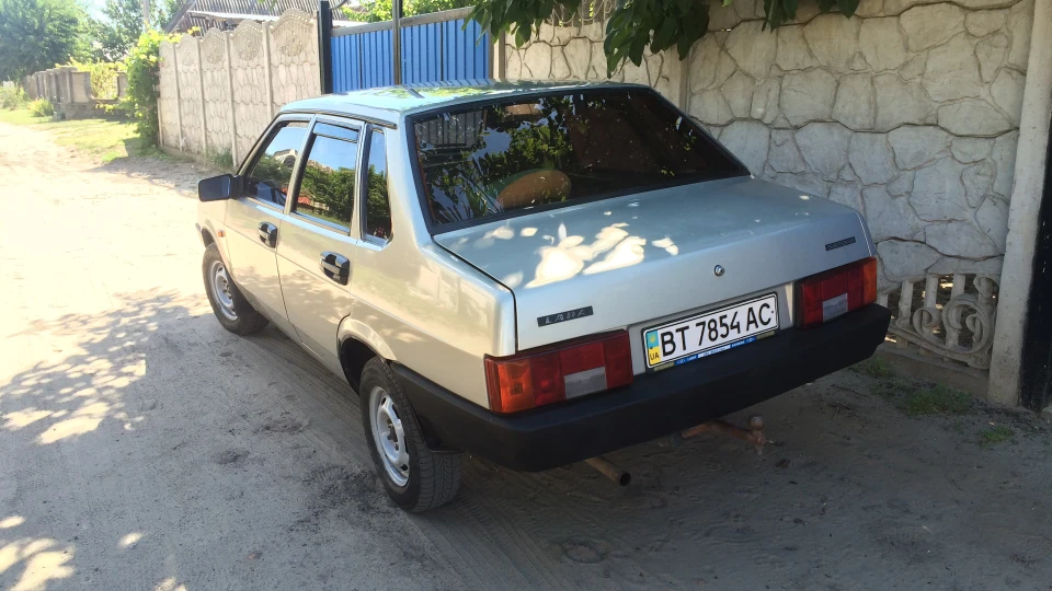 Lada 21099 3