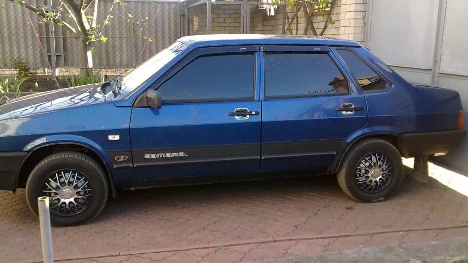 Lada 21099 5