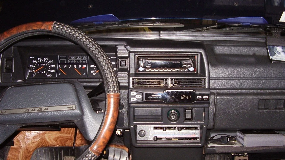 Lada 21099 3