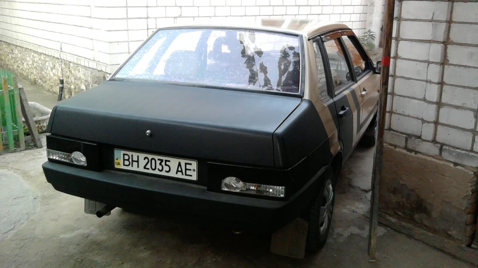 Lada 21099 2