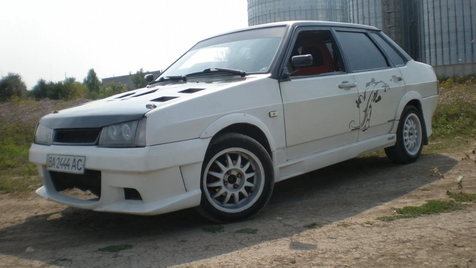 Lada 21099 2