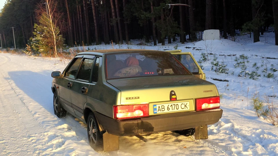 Lada 21099 3
