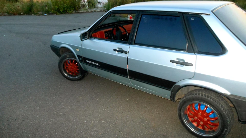 Lada 21099 5