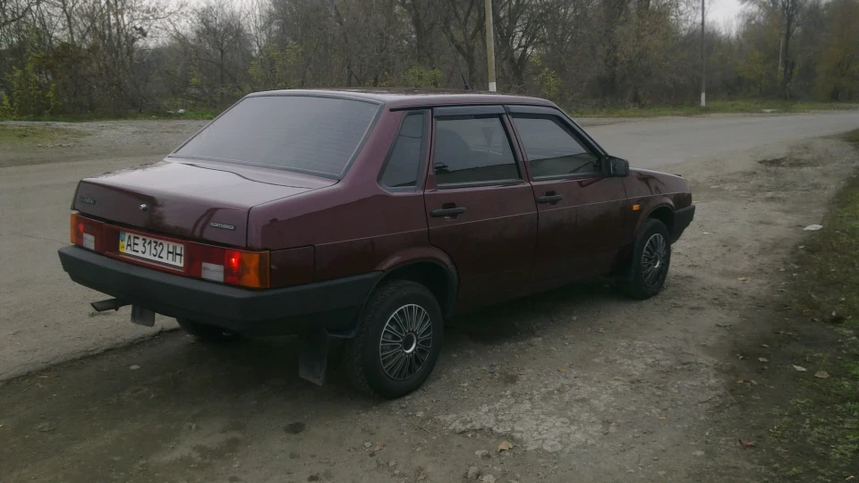 Lada 21099 2