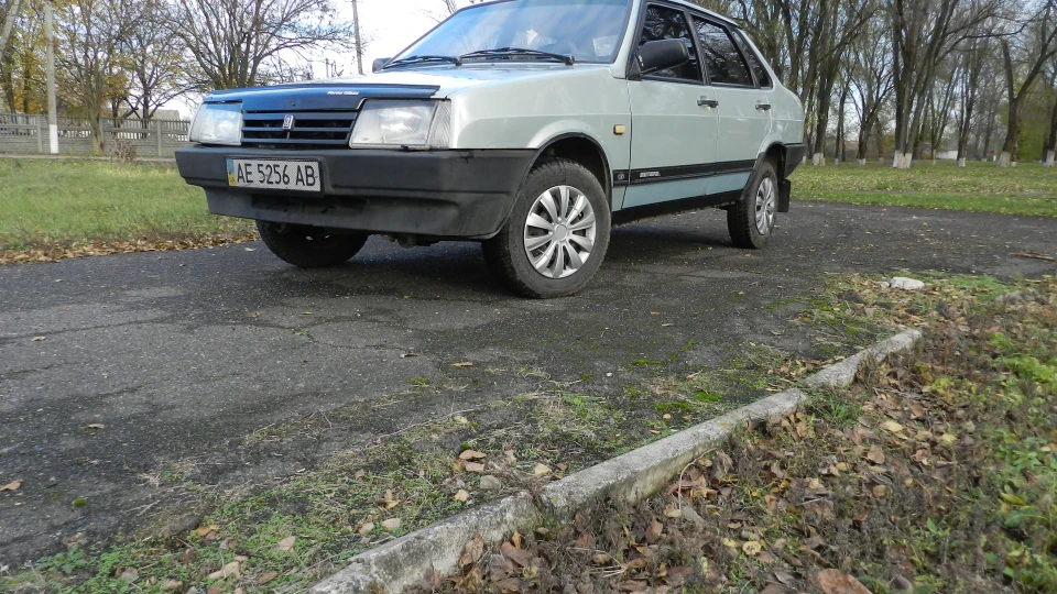 Lada 21099 3