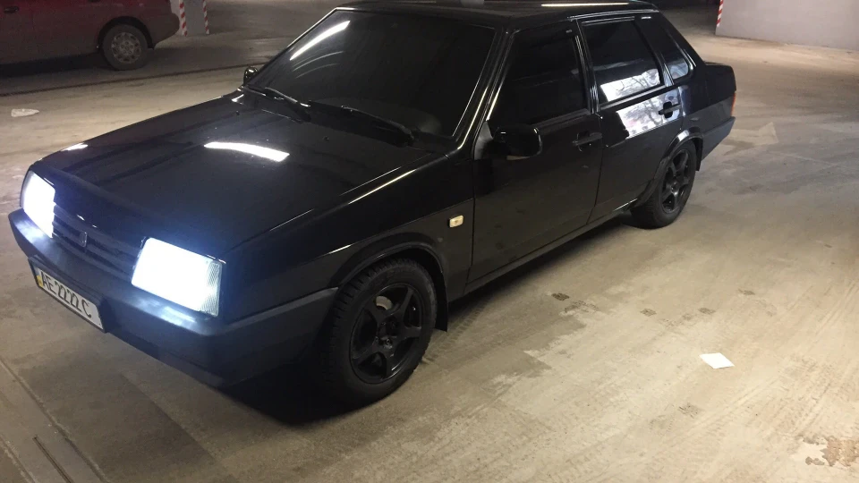Lada 21099