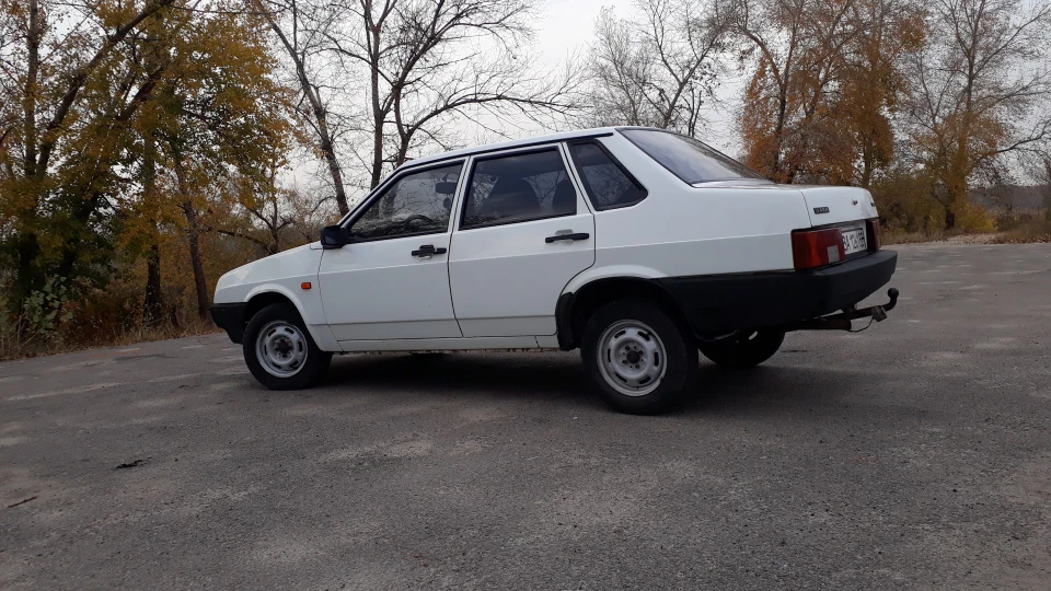Lada 21099