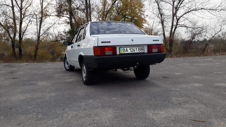 Lada 21099 2