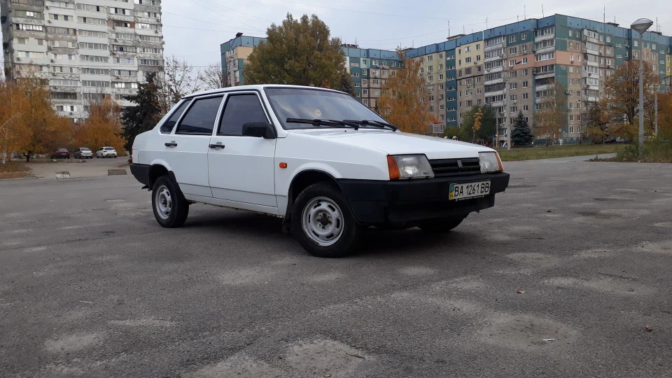 Lada 21099 3