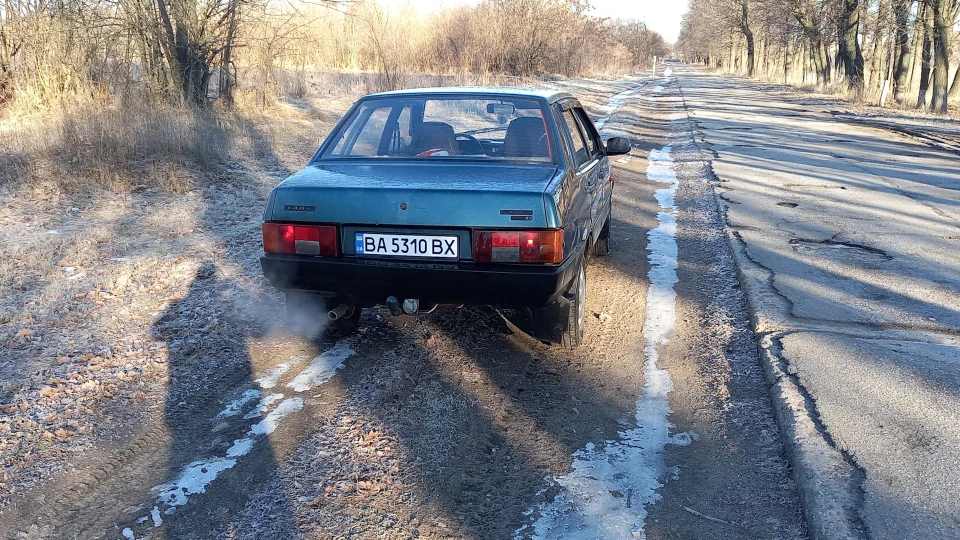 Lada 21099 2
