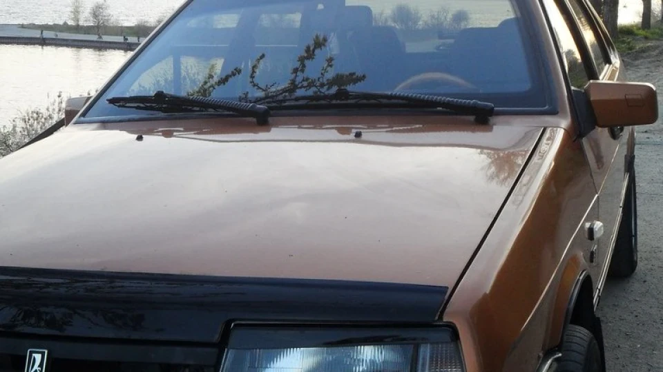 Lada 21099 3