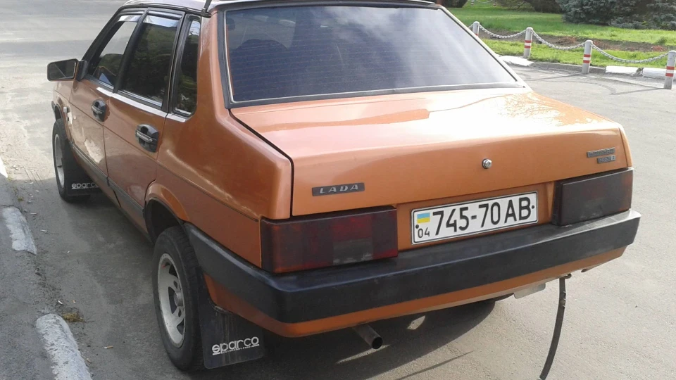Lada 21099 5