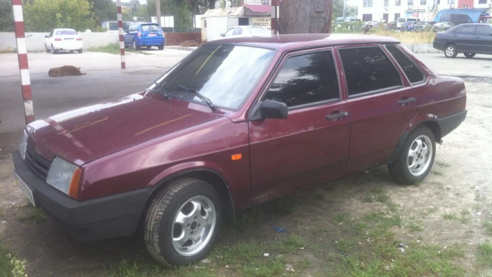 Lada 21099 5
