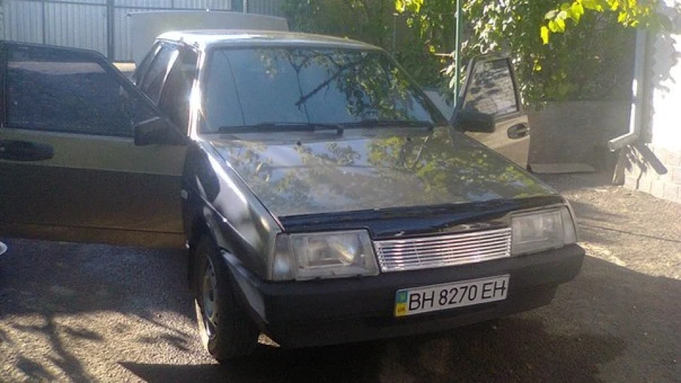 Lada 21099 2