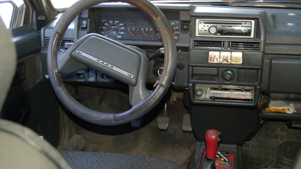 Lada 21099 4