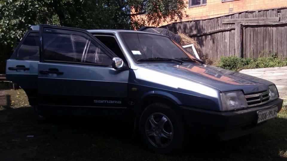 Lada 21099 2