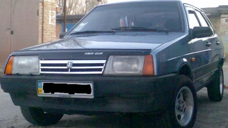 Lada 21099 2