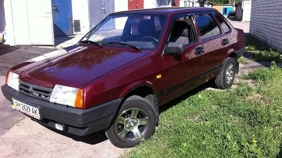 Lada 21099