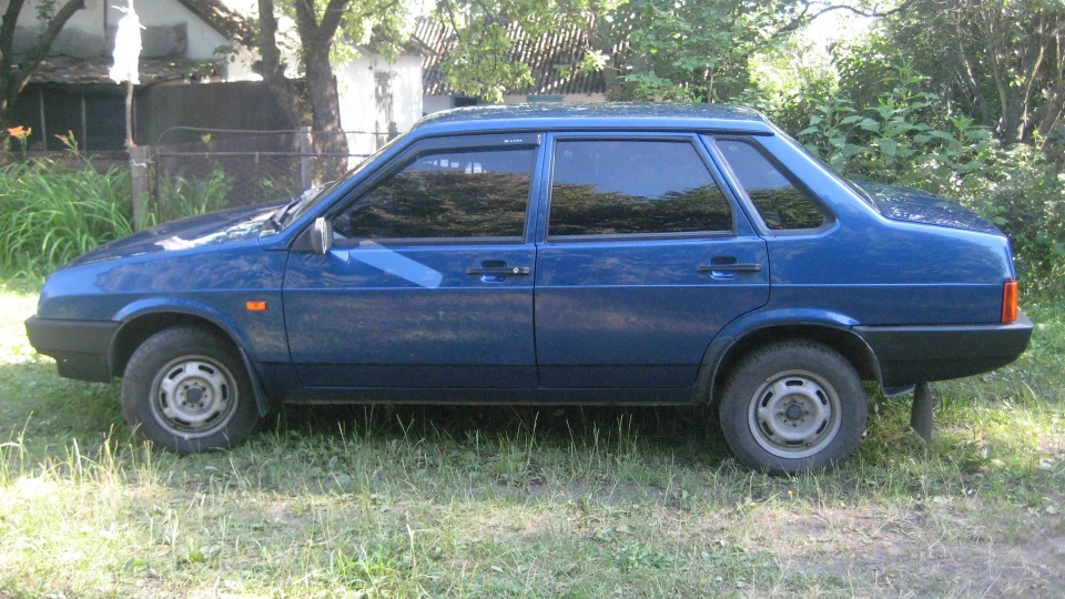 Lada 21099 3