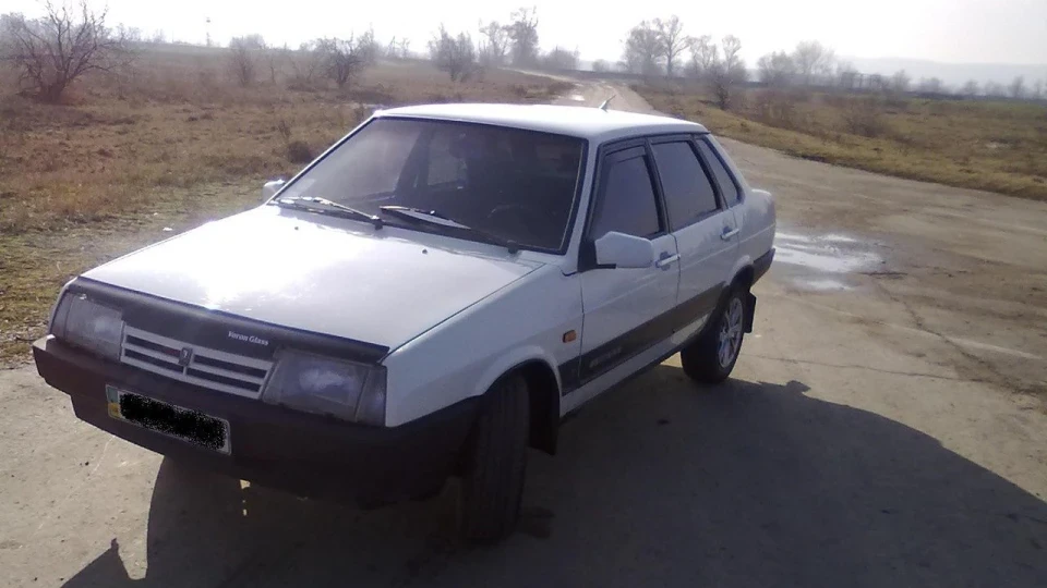 Lada 21099