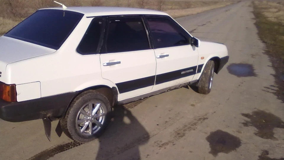 Lada 21099 3